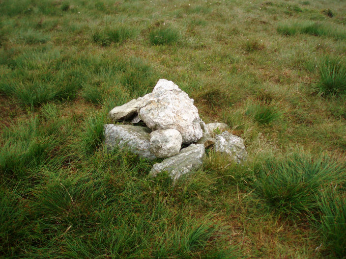 Stoupdale Crags cairn Stoupdale Crags cairn